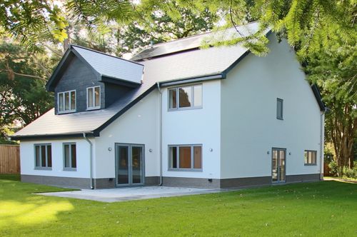 NEW BUILD DEVON HOUSE SHOWCASES ATLAS AND THERMOMUR SYSTEMS FROM JACKON
